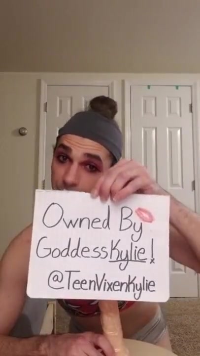 SissySlut John DeFonce Fucks His Slut Face