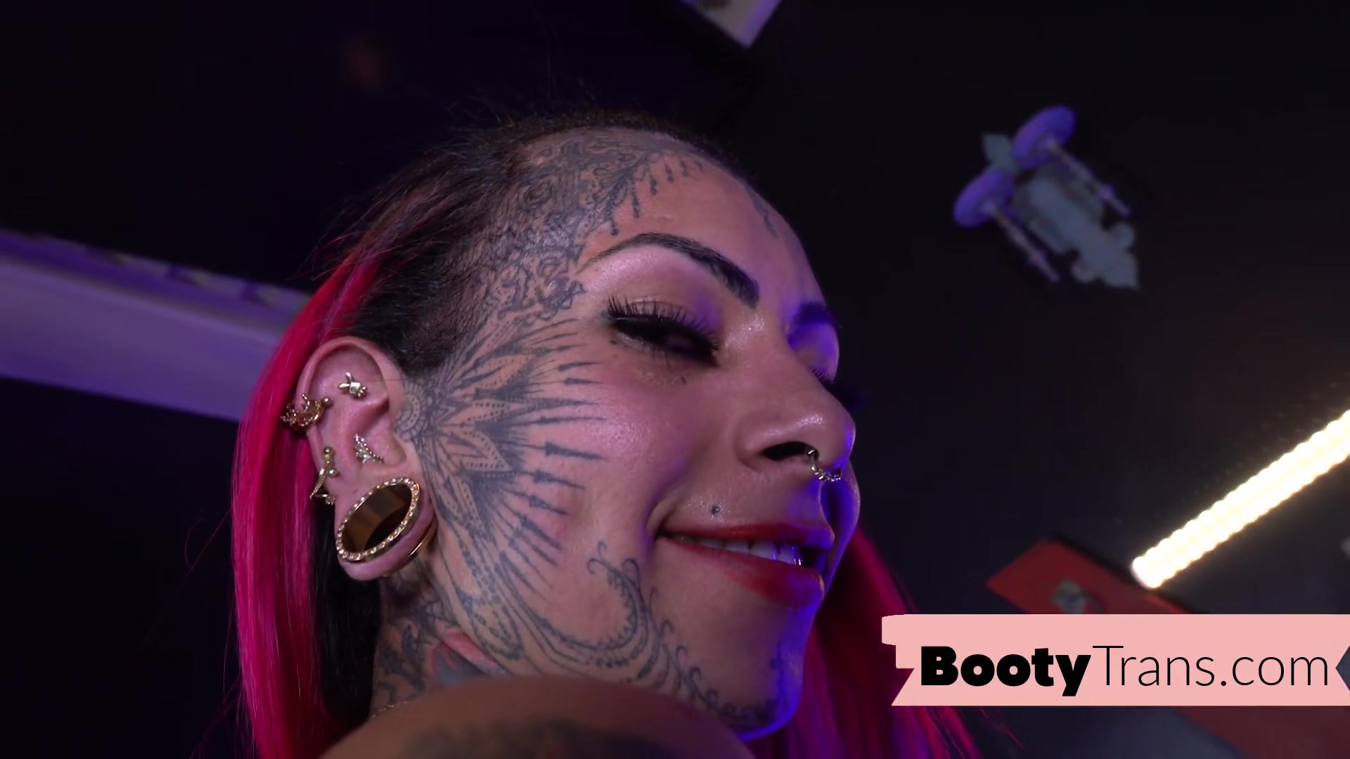Big booty trans stripper blows before bareback