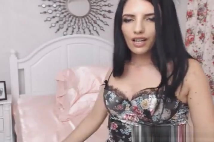 sexy tranny Jerking In Front Of cam