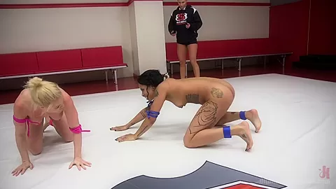 Good Things Come In Small Packages. Rookie Cup Feather Weight Bout - Publicdisgrace