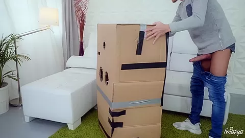 Chris Diamond & Sandra Wellness in Makeshift Cardboard Gloryhole - TwistysHard