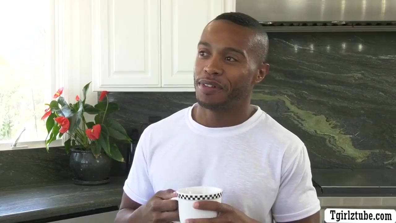 Nikki Vicious - Black Stepson Analed His Busty Ts Stepmom