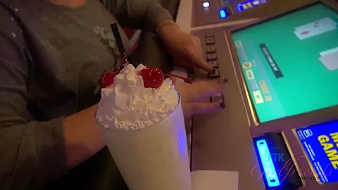 Virtual Vacation In Las Vegas With Maryjane Mayhem Part 1