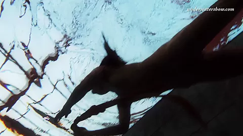 UnderwaterShow Video: Nina Markova