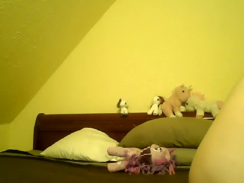 Cinnamon toast fucks cam show