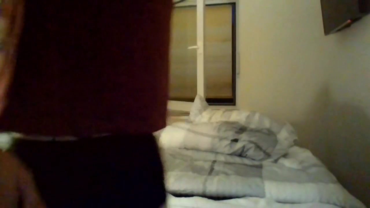 Mia And Her Dildo First Time On Cam