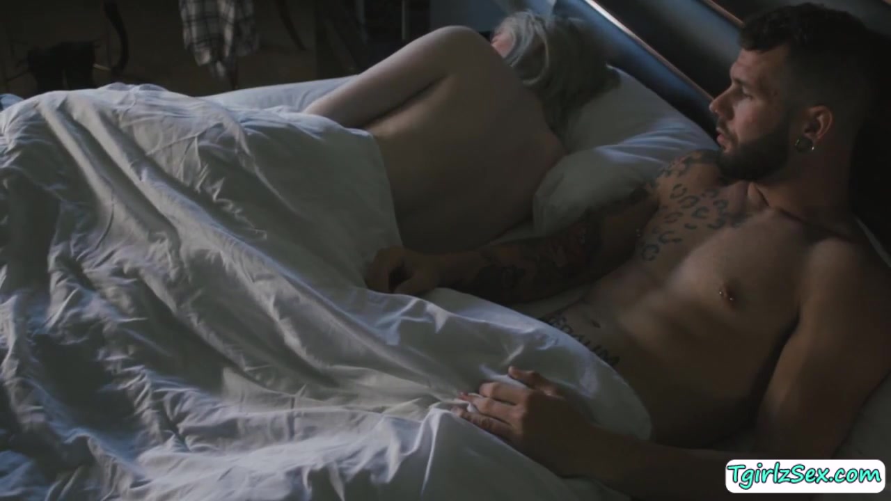 Ella Hollywood And Holly Wood - Slim Blonde Tbabe Ts On Male Anal Action