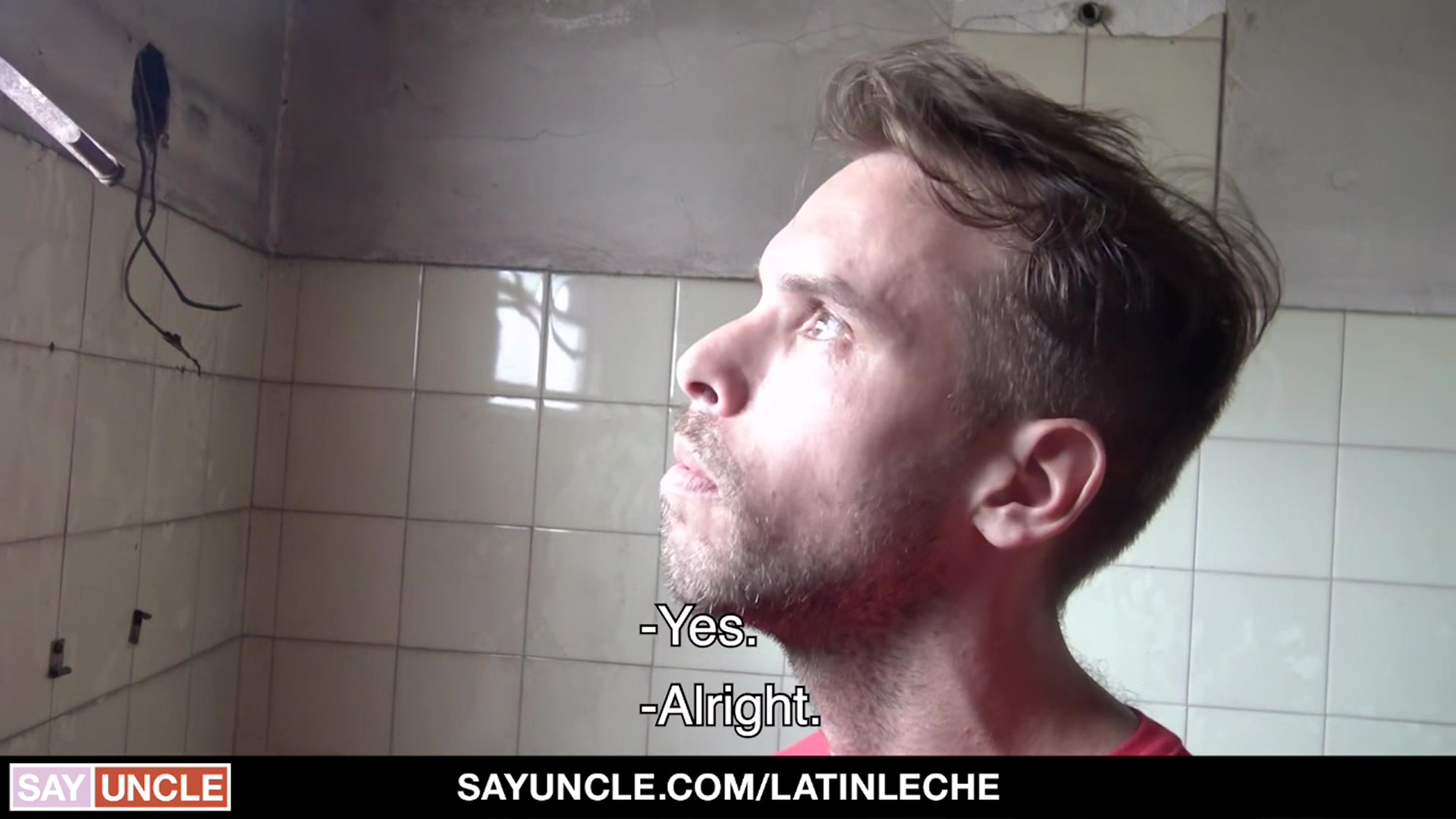 LatinLeche - Latino Renovator Sucks Cock As Extra Service