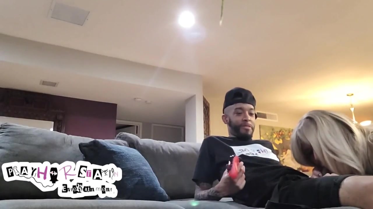 Fucks Lollipop Lickz - Jokerz Wild
