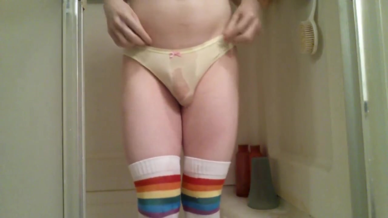 Trap Wetting Her Cute Rainbow Panties