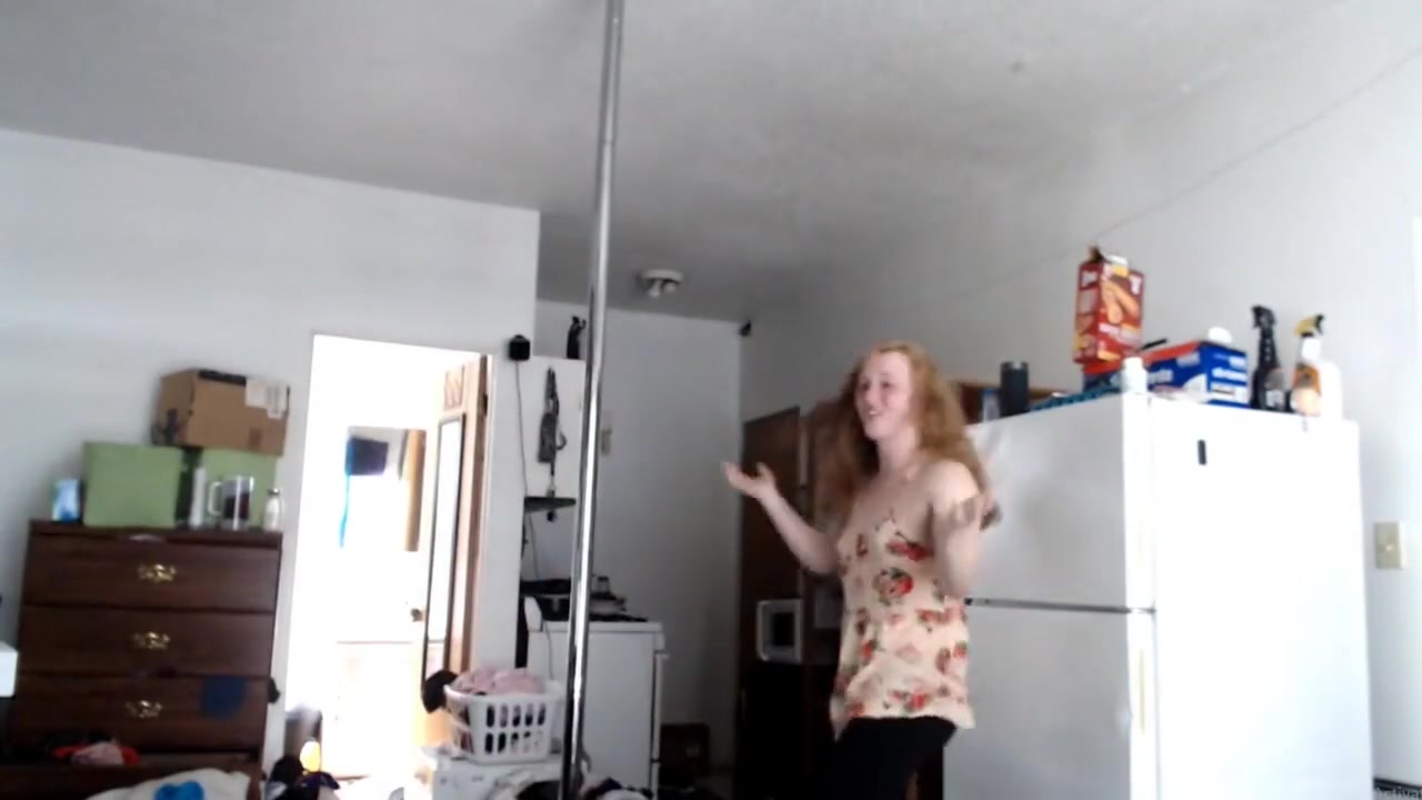 teen 18+ Trans Streamer Has Fun With Her Viewers After The Stream Ends