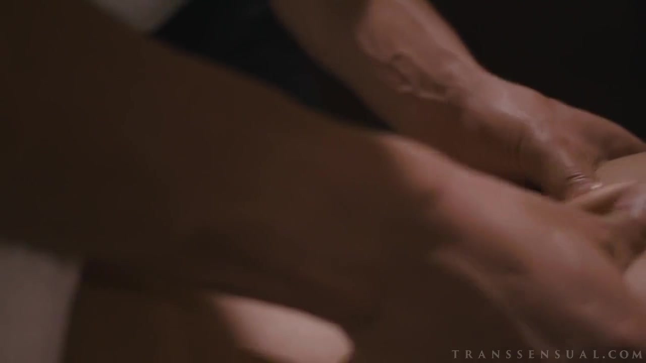 Eva Maxim & Dillon Diaz A Magical Touch