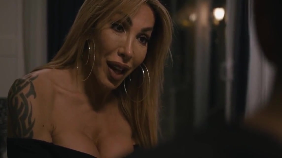 Bigass And Bigboobs Cougar Tranny Assfucked By Stud 8 Min