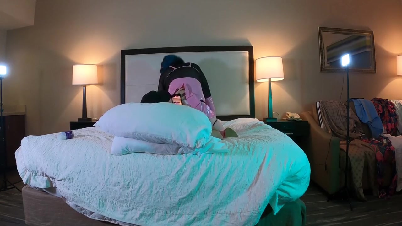 Trans Woman With Huge Ass Fucked Raw Reverse Cowgirl 5 Min With Kelsey Masters