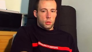 A real fireman gets wanked his big dick by a gy in spite of him !