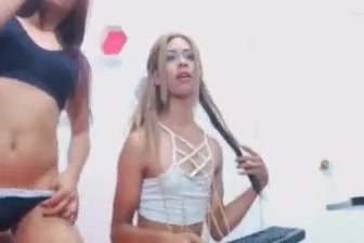 Horny trannies loves to jerks on cam