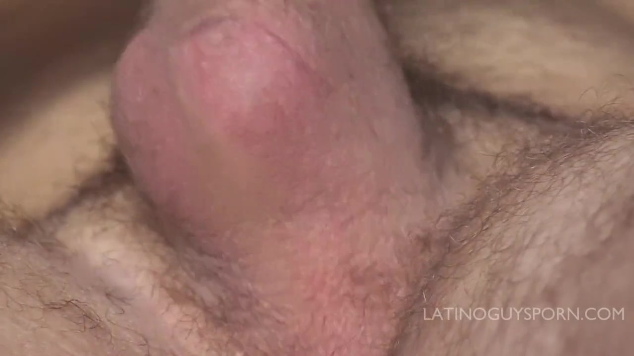 Latin Papi Dyron Hot Jerk Off Session - LatinoGuysPorn