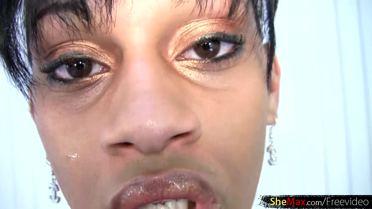 Ebony T-Chick with big lips gets her black cock jerked