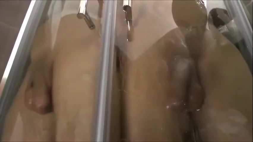 Twinks Showering Together^^