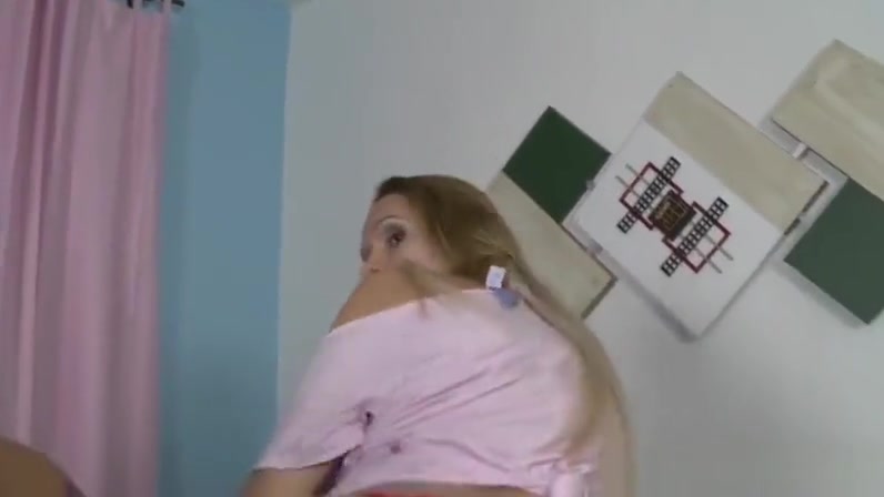 Amateur shemale tranny banged in butt