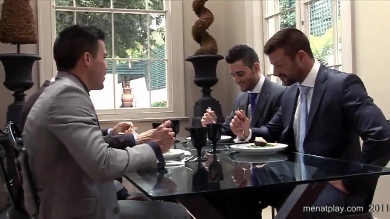 Cum Dine With Me - MENatPLAY