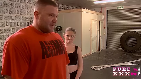 Tiny Australian bangs her gym instructor