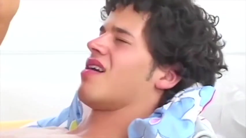 Brunette & Blond Teens 18+