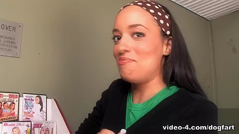 Aliana Love Movie - Gloryhole-Initiations