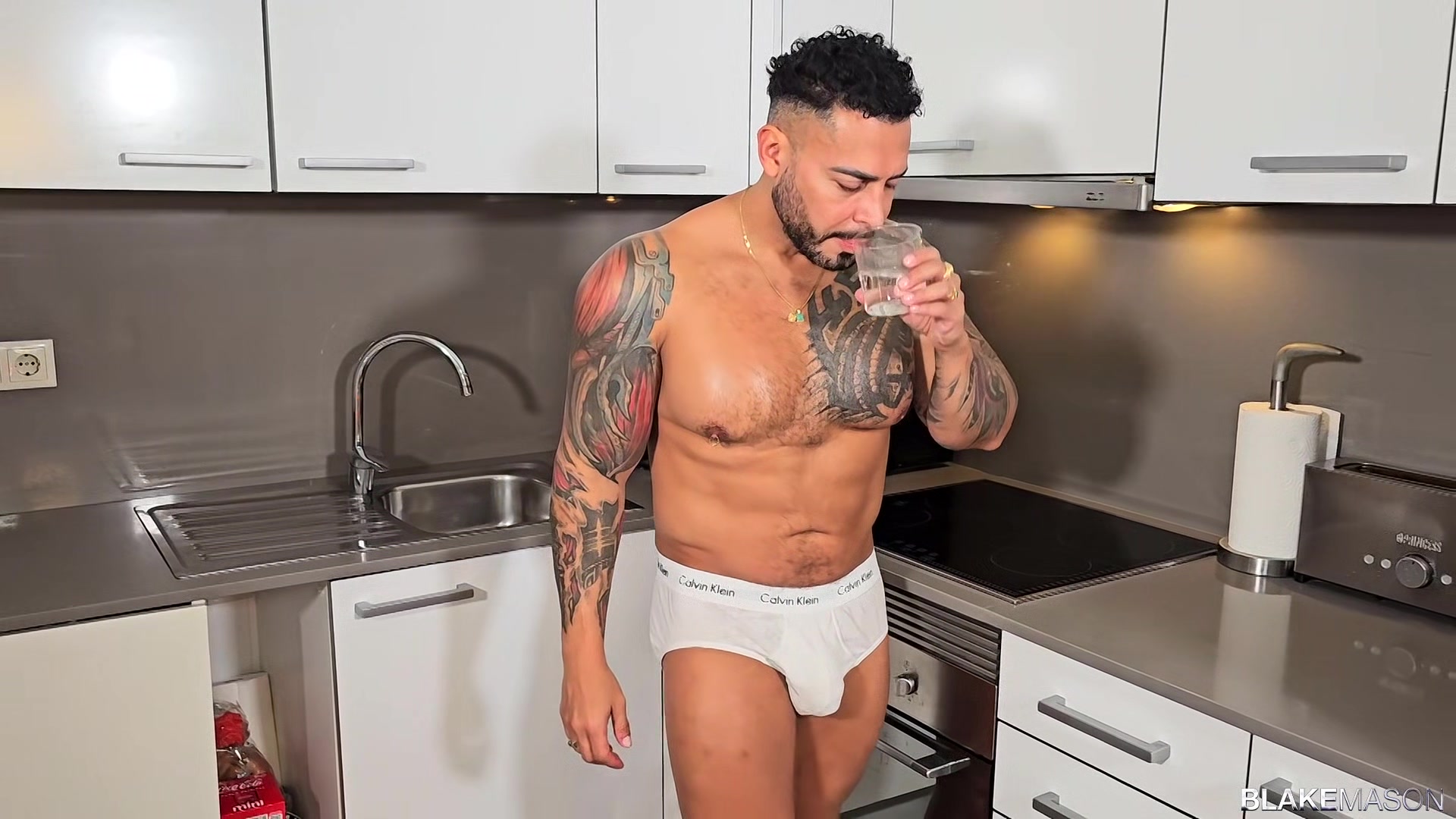 Fabio Needs That Thick Cock! - Viktor Rom & Fabio Toba