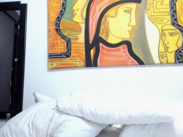 Beautiful Sahara show her beauty on cam!