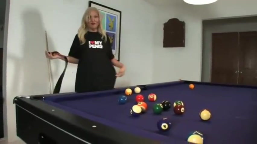 Khloe Plays Pool