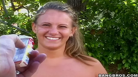 Horny Kate accepts the invitation to ride a car with two dudes